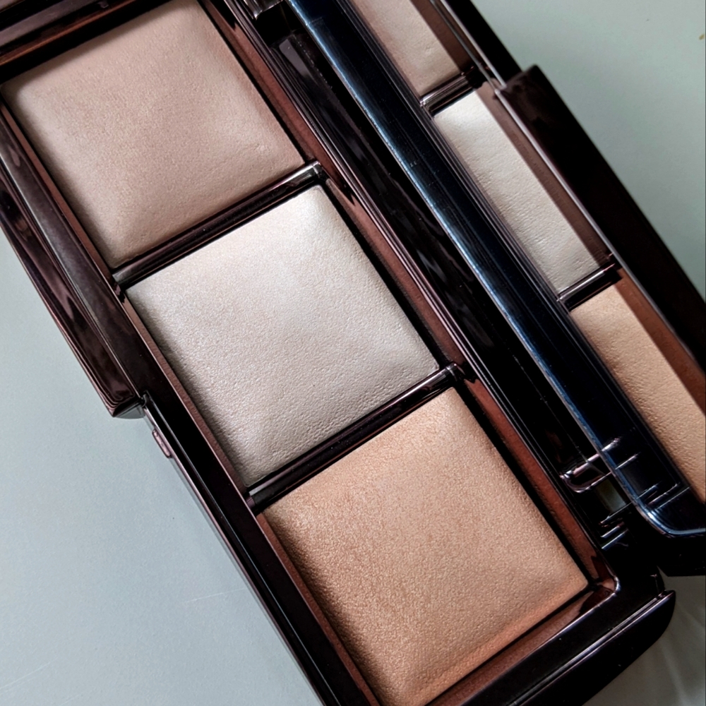 Hourglass ambient lighting palette vol 1